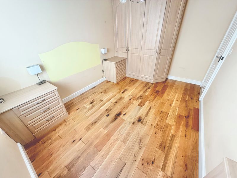 Standingwood Road